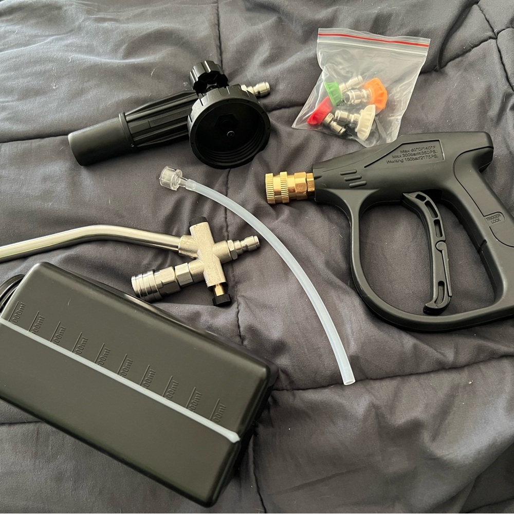 High-Pressure Washer Gun Kit - Black
